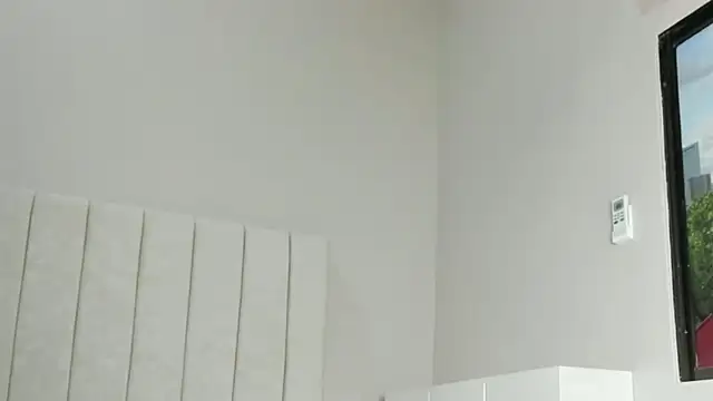 Littleolivia  online show from 01/24/25, 01:03