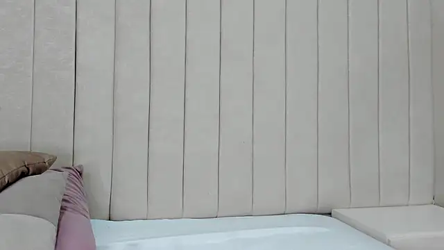 Littleolivia  online show from 03/05/25, 01:06