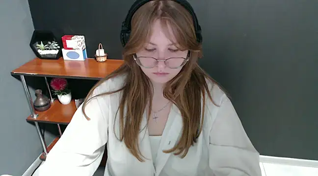 lady minx online show from 01/27/25, 10:38