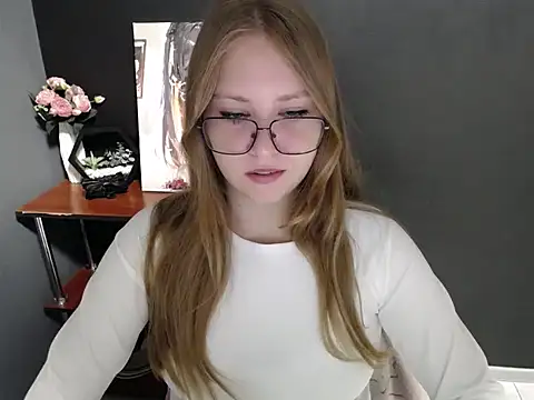lady minx online show from 10/02/25, 06:42