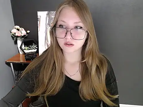 lady minx online show from 10/03/25, 06:43