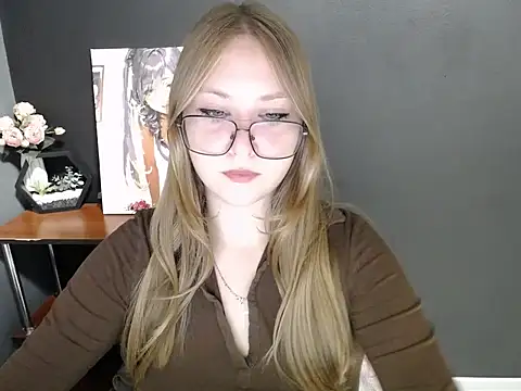 lady minx online show from 10/14/25, 06:36