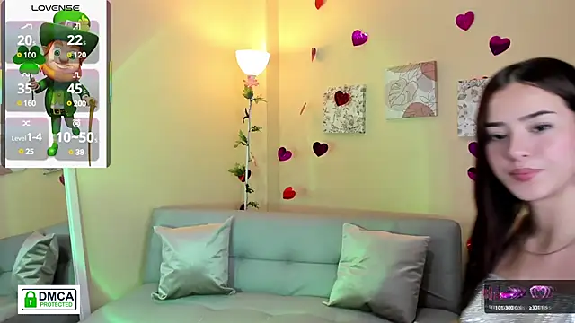 Veronica isaza   online show from 03/17/25, 06:21