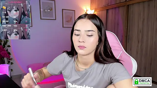 Veronica isaza   online show from 09/23/25, 12:41