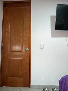 Veronica isaza   online show from 01/14/26, 01:50