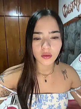 Veronica isaza   online show from 02/07/26, 10:19