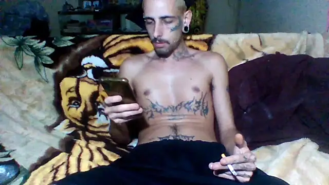 Snapshot of sellvageria chatting on 11/28/25, 10:34 sellvageria online show from 11/28/25, 10:34