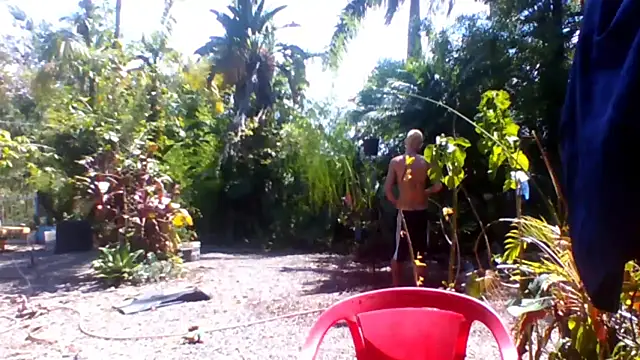 Snapshot of sellvageria chatting on 12/15/25, 05:06 sellvageria online show from 12/15/25, 05:06