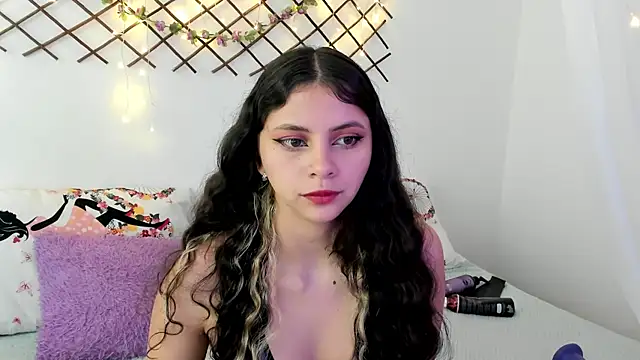 Ivanna Bruner online show from 11/14/25, 05:44