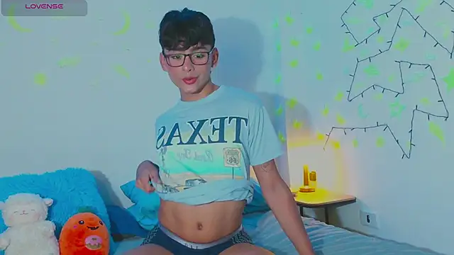 Snapshot of arnold_laurent_ chatting on 01/09/25, 10:52 arnold laurent online show from 01/09/25, 10:52