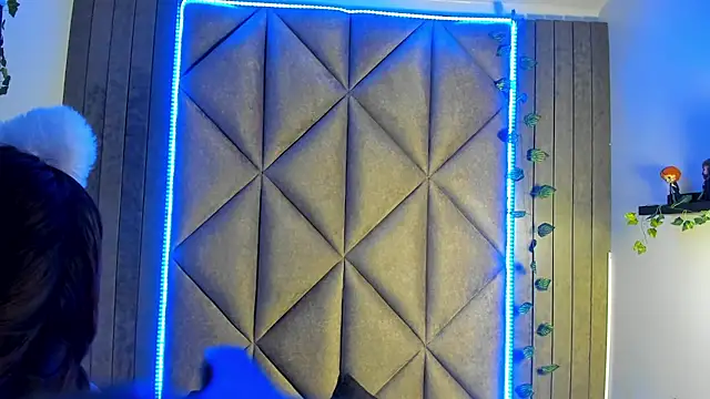 AbbyWathson online show from 04/06/26, 11:55