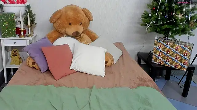 MadelineS69 online show from 01/21/25, 05:49