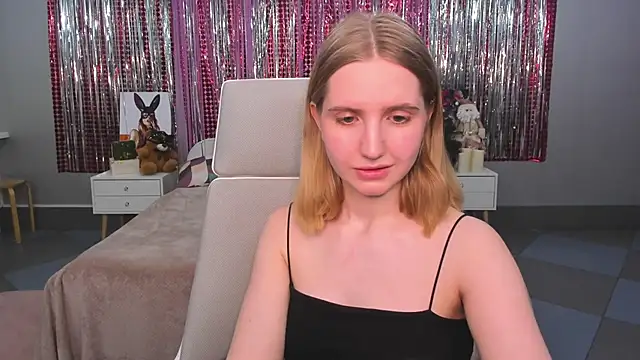 MadelineS69 online show from 01/29/25, 08:29