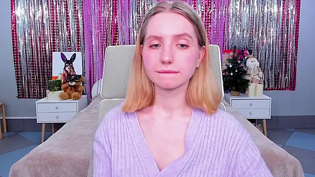 MadelineS69 online show from 02/03/25, 05:51