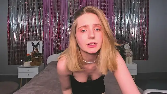 MadelineS69 online show from 02/06/25, 05:57