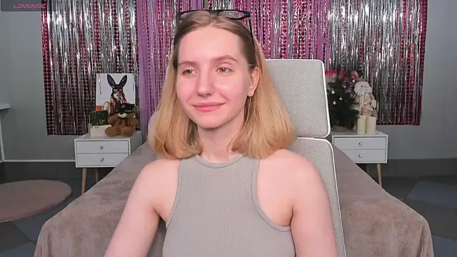 MadelineS69 online show from 02/13/25, 05:37