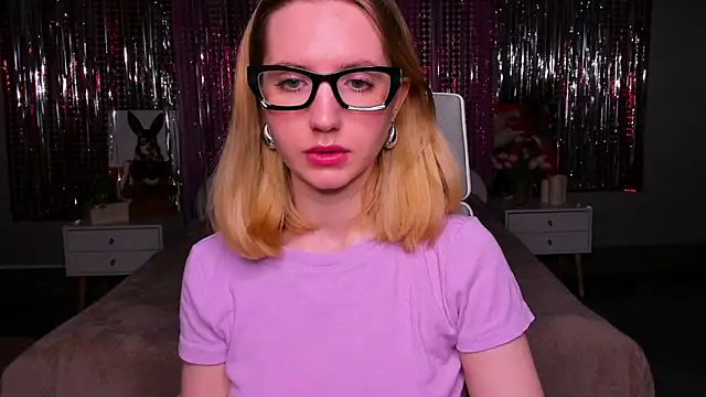 MadelineS69 online show from 03/22/25, 02:16