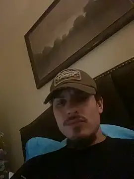 Snapshot of carlos_carlos7 chatting on 11/13/25, 05:17 carlos carlos7 online show from 11/13/25, 05:17