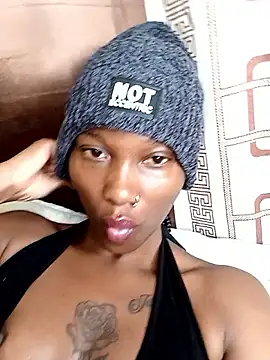 Pinky shyee online show from 03/22/25, 02:48