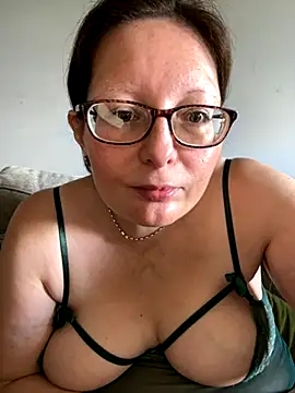 Snapshot of Ailsa_Bliss chatting on 09/13/25, 01:11 Ailsa Bliss online show from 09/13/25, 01:11