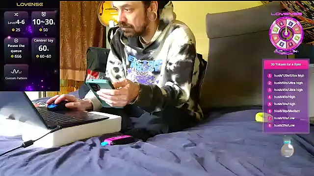 Snapshot of Spacecase2021 chatting on 02/24/26, 03:15 Spacecase2021 online show from 02/24/26, 03:15