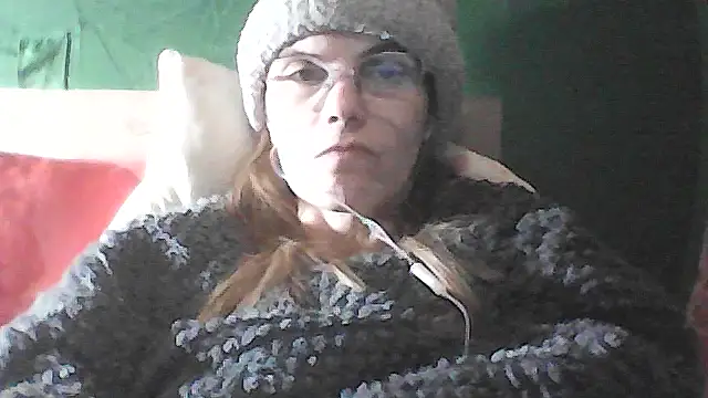 Snapshot of Musical__fantasy chatting on 04/15/26, 05:31 Musical fantasy online show from 04/15/26, 05:31