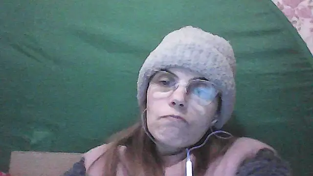 Snapshot of Musical__fantasy chatting on 04/20/26, 04:54 Musical fantasy online show from 04/20/26, 04:54