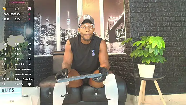 RicoBrown777  online show from 10/25/25, 03:58