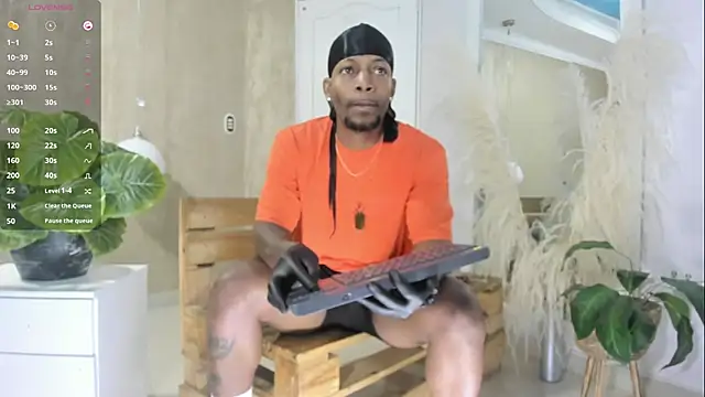 RicoBrown777  online show from 04/11/26, 03:55