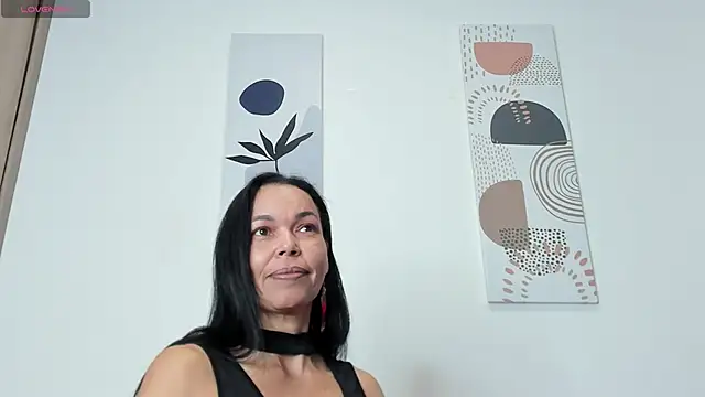 Snapshot of Evawalker_ chatting on 02/14/25, 04:15 Evawalker online show from 02/14/25, 04:15