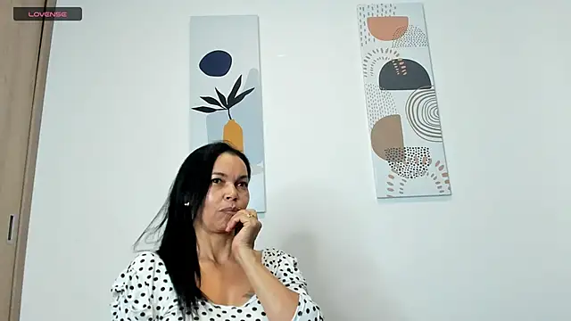 Snapshot of Evawalker_ chatting on 02/21/25, 04:40 Evawalker online show from 02/21/25, 04:40