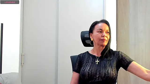 Snapshot of Evawalker_ chatting on 09/09/25, 02:44 Evawalker online show from 09/09/25, 02:44