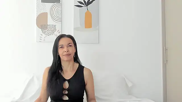 Snapshot of Evawalker_ chatting on 09/20/25, 03:24 Evawalker online show from 09/20/25, 03:24