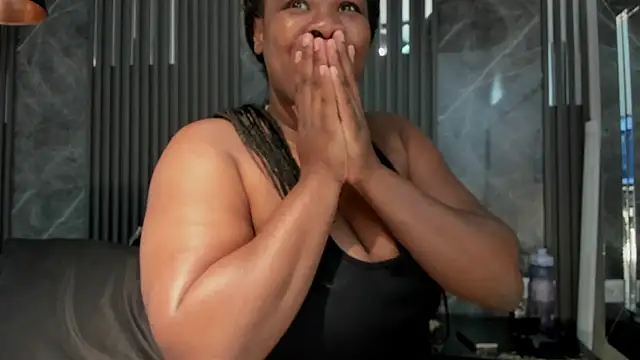 SaraiEvans online show from 09/12/25, 03:17