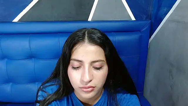 cherry modelx  online show from 03/14/25, 11:22