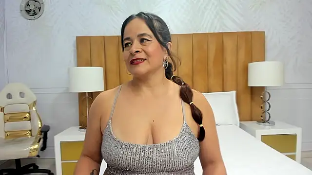 Daphne81  online show from 02/06/25, 03:06