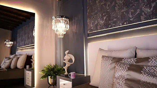 Snapshot of AylinMillerxs chatting on 01/13/26, 08:36 AylinMillerxs online show from 01/13/26, 08:36