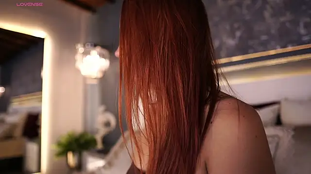 Snapshot of AylinMillerxs chatting on 01/17/26, 07:39 AylinMillerxs online show from 01/17/26, 07:39