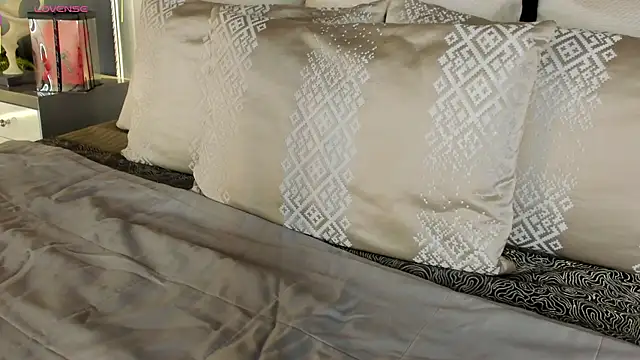 Snapshot of AylinMillerxs chatting on 03/19/26, 08:13 AylinMillerxs online show from 03/19/26, 08:13