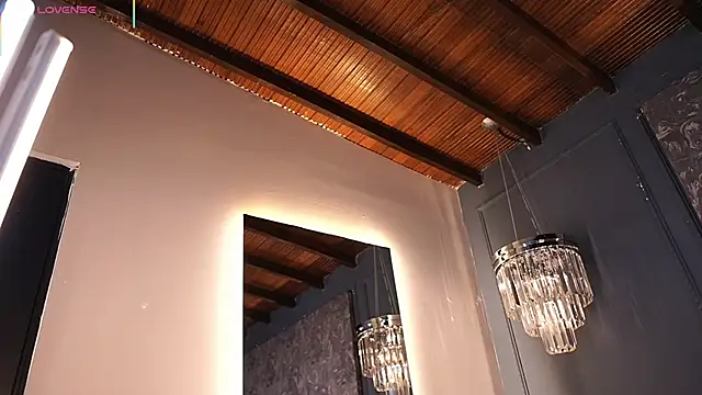 Snapshot of AylinMillerxs chatting on 04/03/26, 06:17 AylinMillerxs online show from 04/03/26, 06:17