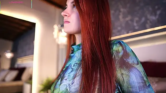 Snapshot of AylinMillerxs chatting on 04/05/26, 08:06 AylinMillerxs online show from 04/05/26, 08:06