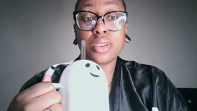 Nyxie Chaos online show from 09/29/25, 11:59