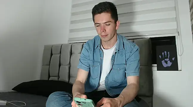 Snapshot of Eliantg chatting on 01/02/25, 01:17 Eliantg online show from 01/02/25, 01:17