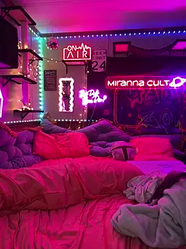 mirannacult online show from 01/01/25, 05:54