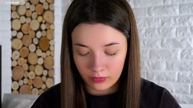 LowOncoming online show from 11/04/25, 02:10