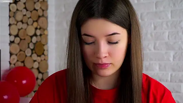 Snapshot of LowOncoming chatting on 02/12/26, 03:23 LowOncoming online show from 02/12/26, 03:23