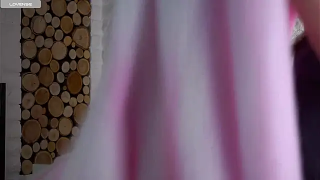 Snapshot of LowOncoming chatting on 03/03/26, 01:56 LowOncoming online show from 03/03/26, 01:56