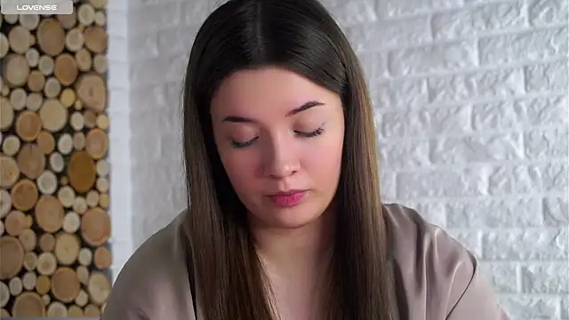 Snapshot of LowOncoming chatting on 03/11/26, 01:55 LowOncoming online show from 03/11/26, 01:55