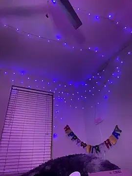 LillShayy online show from 11/08/25, 04:45