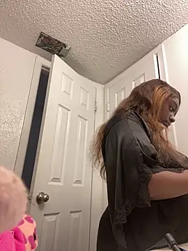 LillShayy online show from 12/17/25, 05:19